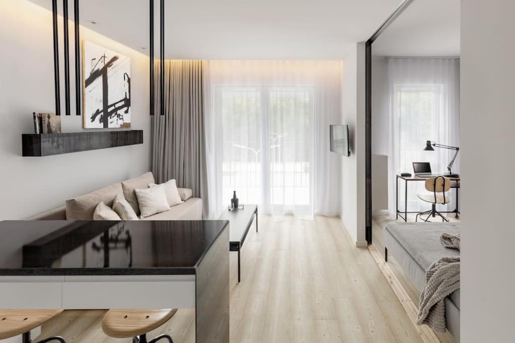 קרקוב Deluxe Apartment In City Center, Steam Park מראה חיצוני תמונה